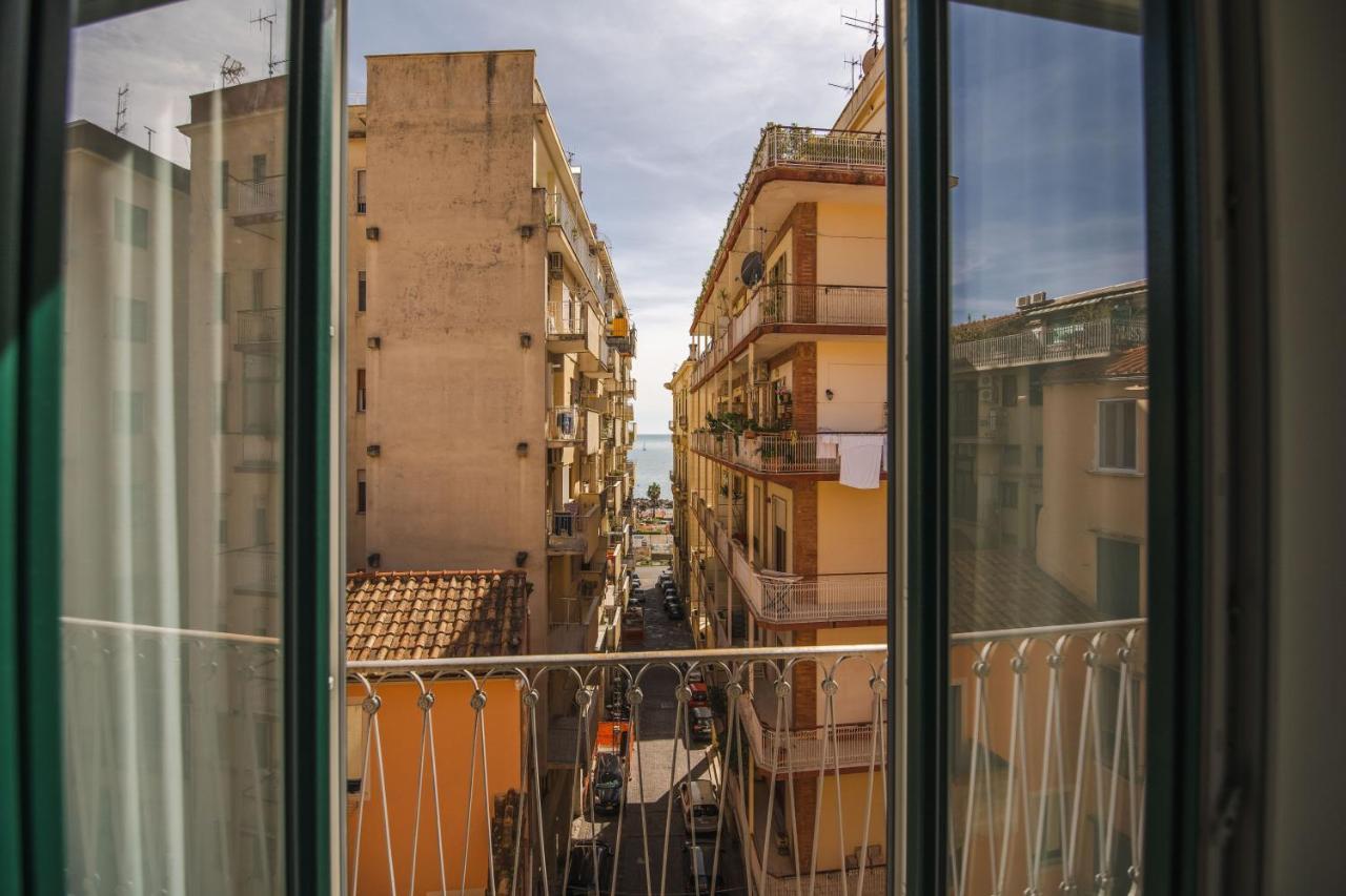 Arco Dei Pinto Bed and Breakfast Salerno Exteriör bild